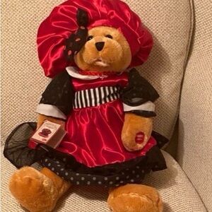 Chantilly Lane Musical Harmony Auntie Pasta Bear